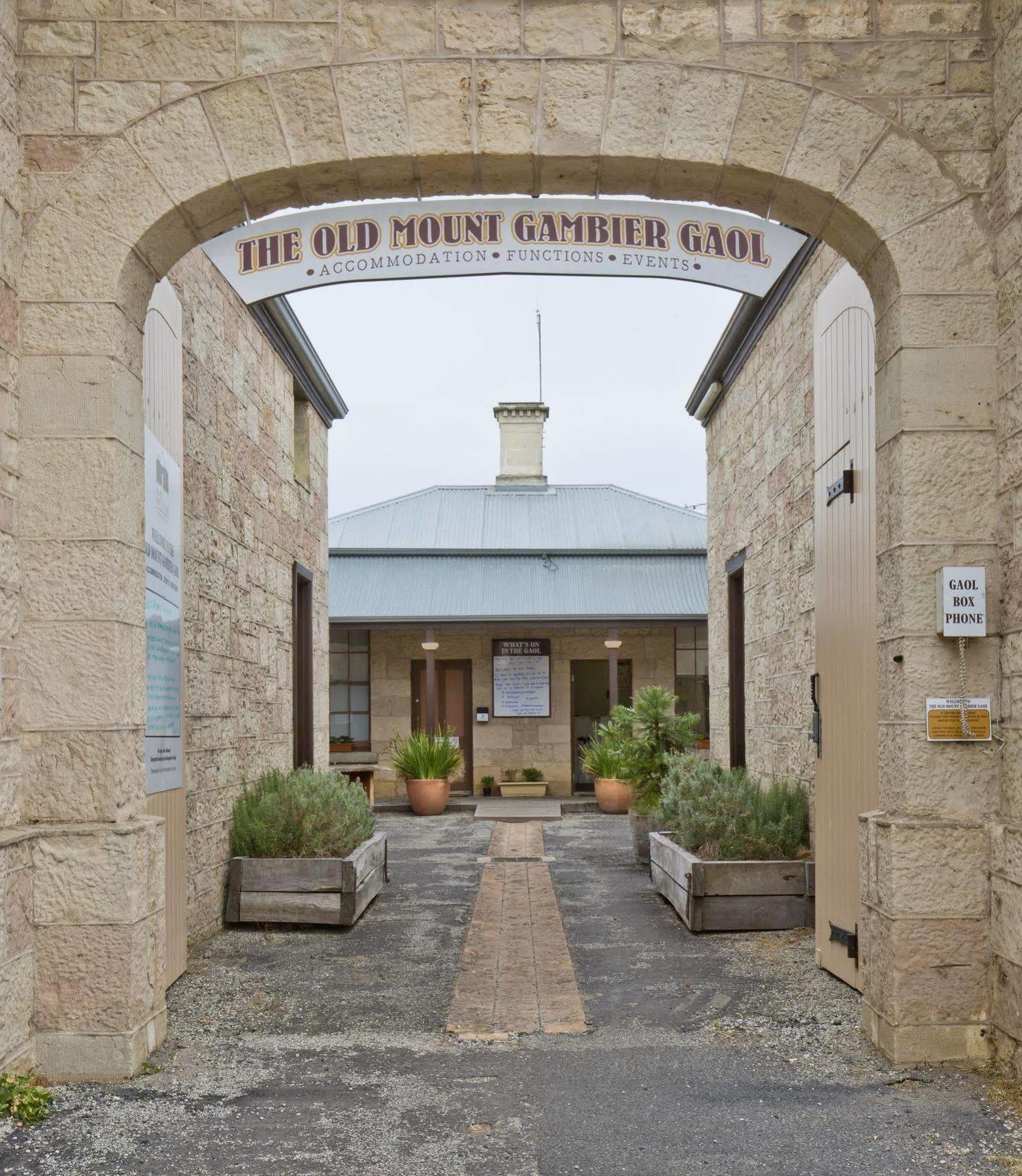 Hotel The Old Mount Gambier Gaol Esterno foto